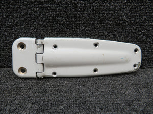 0413426-4 (Cast: 0711037-498) Cessna 150M Upper Cabin Door Hinge RH
