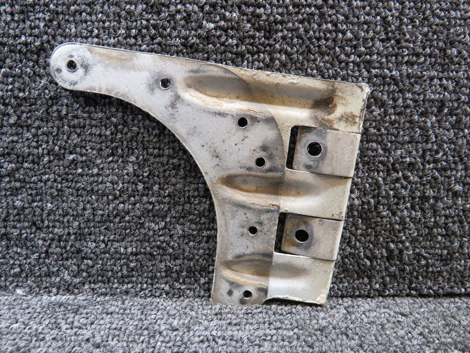 0411602-1 Cessna 150F Upper Cabin Door Hinge LH
