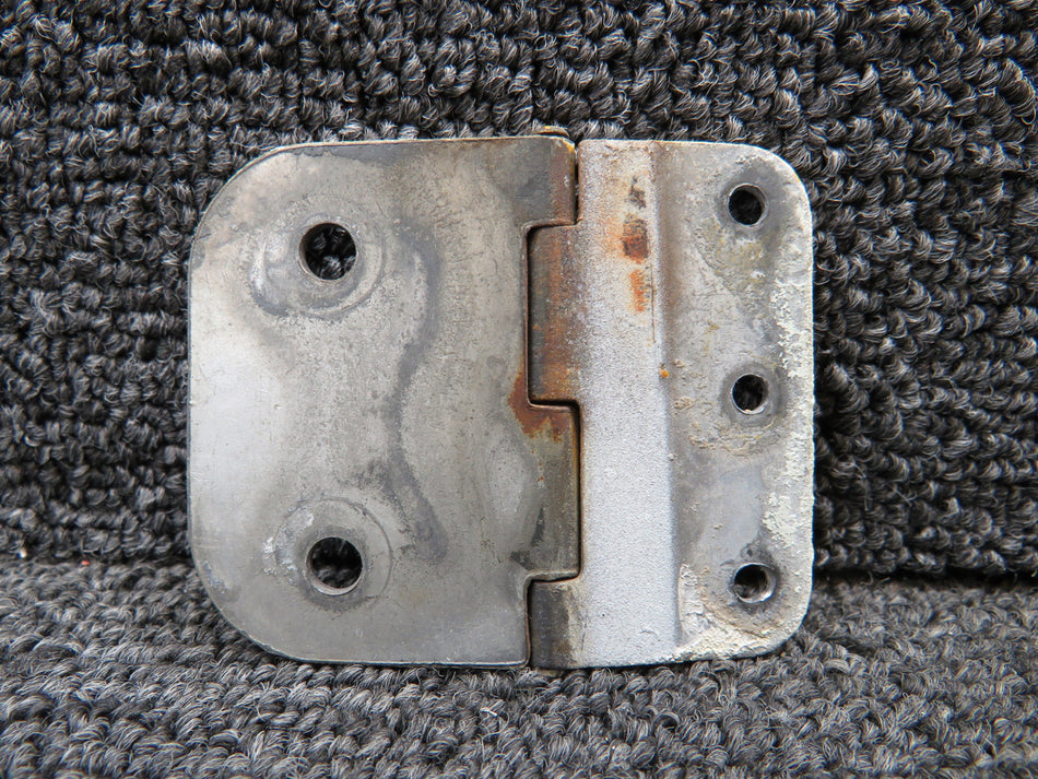 0411579-9 Cessna 150F Middle Cabin Door Hinge LH or RH