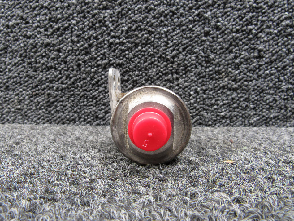 211C119-136A Consolidated Controls Pressure Switch and Pressure Switch w Mount