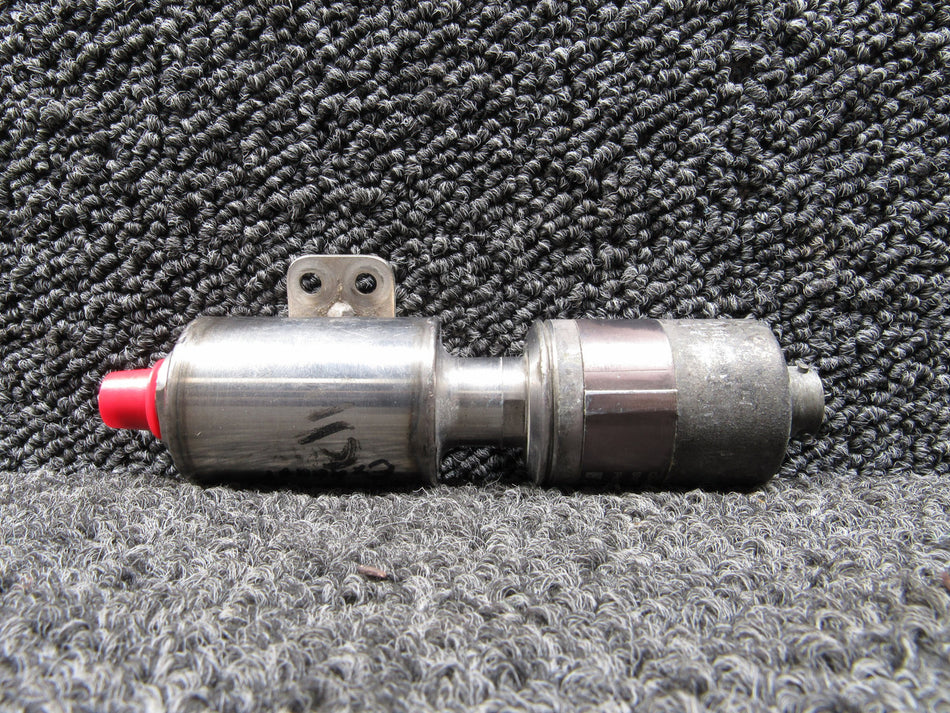 211C119-136A Consolidated Controls Pressure Switch and Pressure Switch w Mount