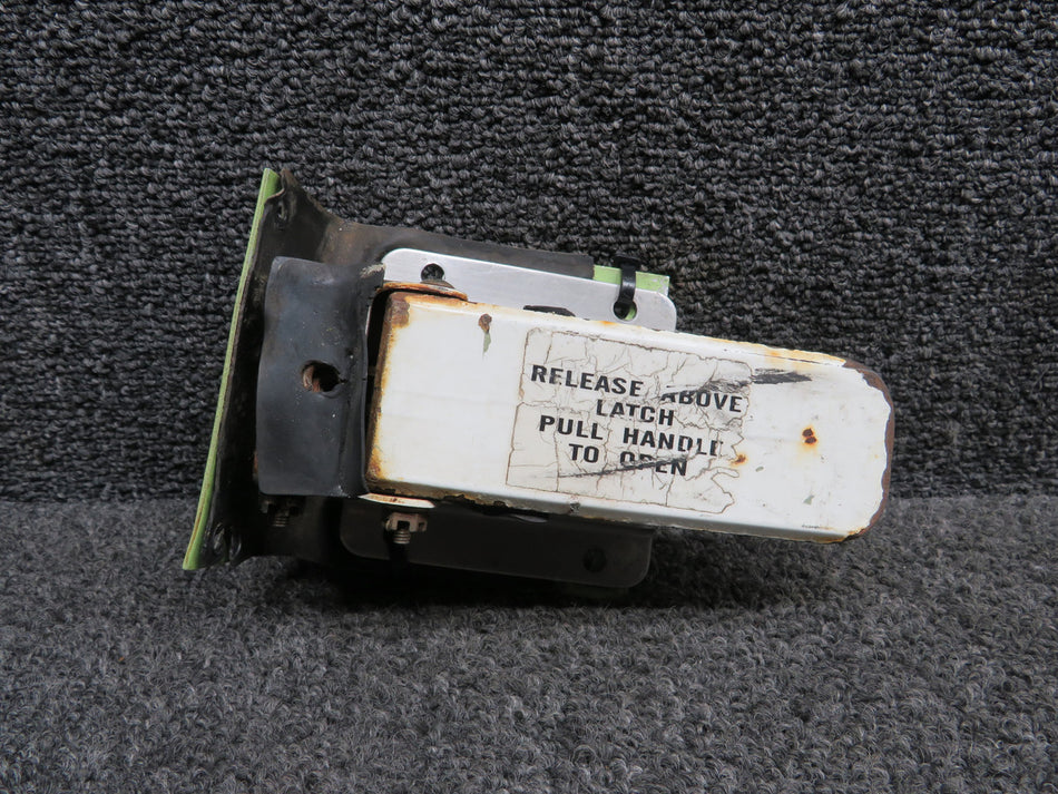 79515-004, 79515-035 Piper PA28-181 Cabin Door Latch Assembly with Cover