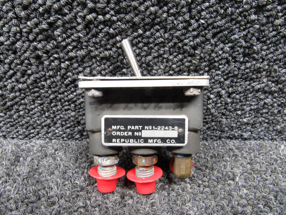 1-2243-8 Republic Mfg Flow Control Valve Switch