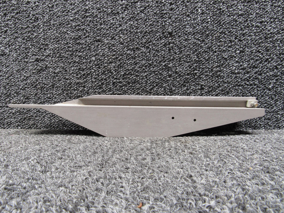 002-430021-61 Beech Cabin Center Seat Track