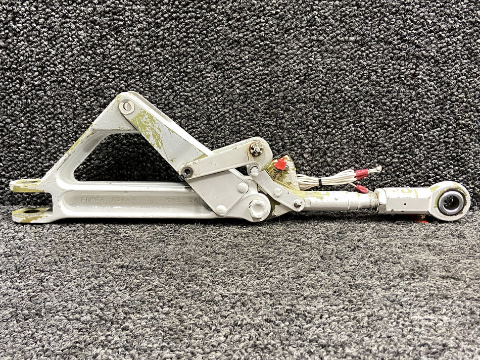 67025-002, 67797-004 Piper PA32R-301 Main Gear Retract Truss LH w Lower Link