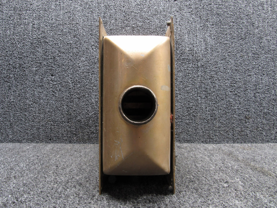 8541001 (Alt: 101-381010-1) Harrison HE29-189 Oil Cooler (Damage on Mount)