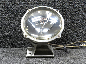 D-7585-18 Learjet 35A Taxi Light Assembly RH with Mounting Bracket