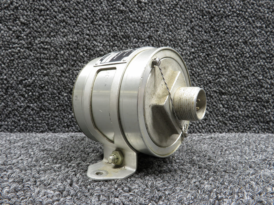 410B-15L-389 Meletron 410 Pressure Actuated Switch Volts: 28 Amps: 0.5