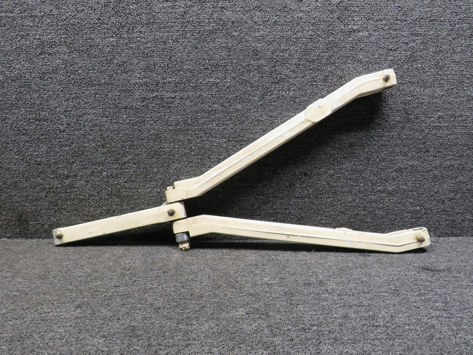 40317-000, 40335-000, 40336-000 Piper PA-31P Nose Gear Drag Brace Link Assembly