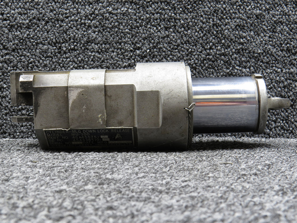 45A65575-2 (Alt: 45AS38510-2) Mitsubishi MLG Down Lock Release Cylinder Assembly