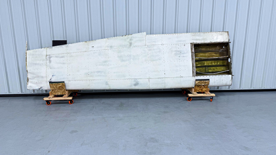 0523005-200 Cessna 172D Wing Structure RH (Damaged)