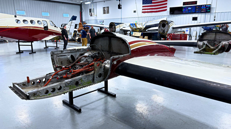 5122005-1 Cessna 421C Wing Structure LH with Nacelle Tank