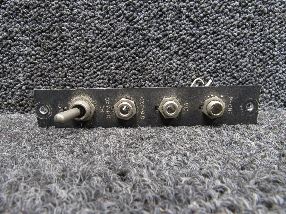 2418099-5 Learjet 25D Microphone and Phone Jack Assembly