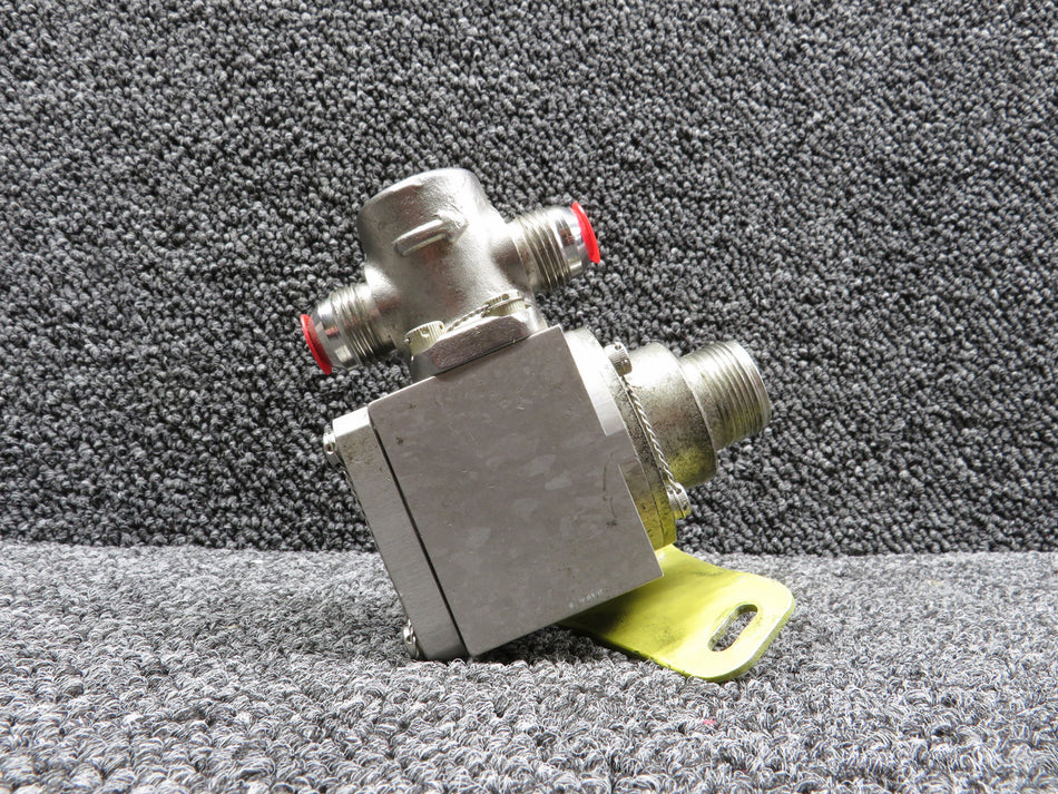 3268014-0201 (Alt: 9912031-6) Meggitt Avionics Fuel Flow Transmitter with Mount