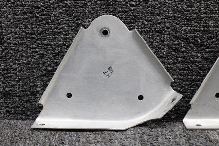 Piper Aircraft Parts 65633-000, 65635-000 Piper PA28RT-201T Stabilator Trim Wheel Bracket Assembly