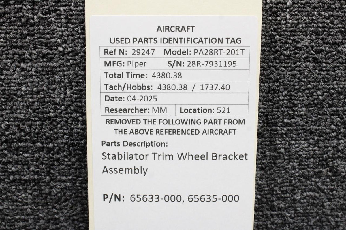 Piper Aircraft Parts 65633-000, 65635-000 Piper PA28RT-201T Stabilator Trim Wheel Bracket Assembly