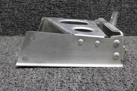 Piper Aircraft Parts 67206-002, 67224-003 Piper PA28RT-201T Engine Control Support Assembly