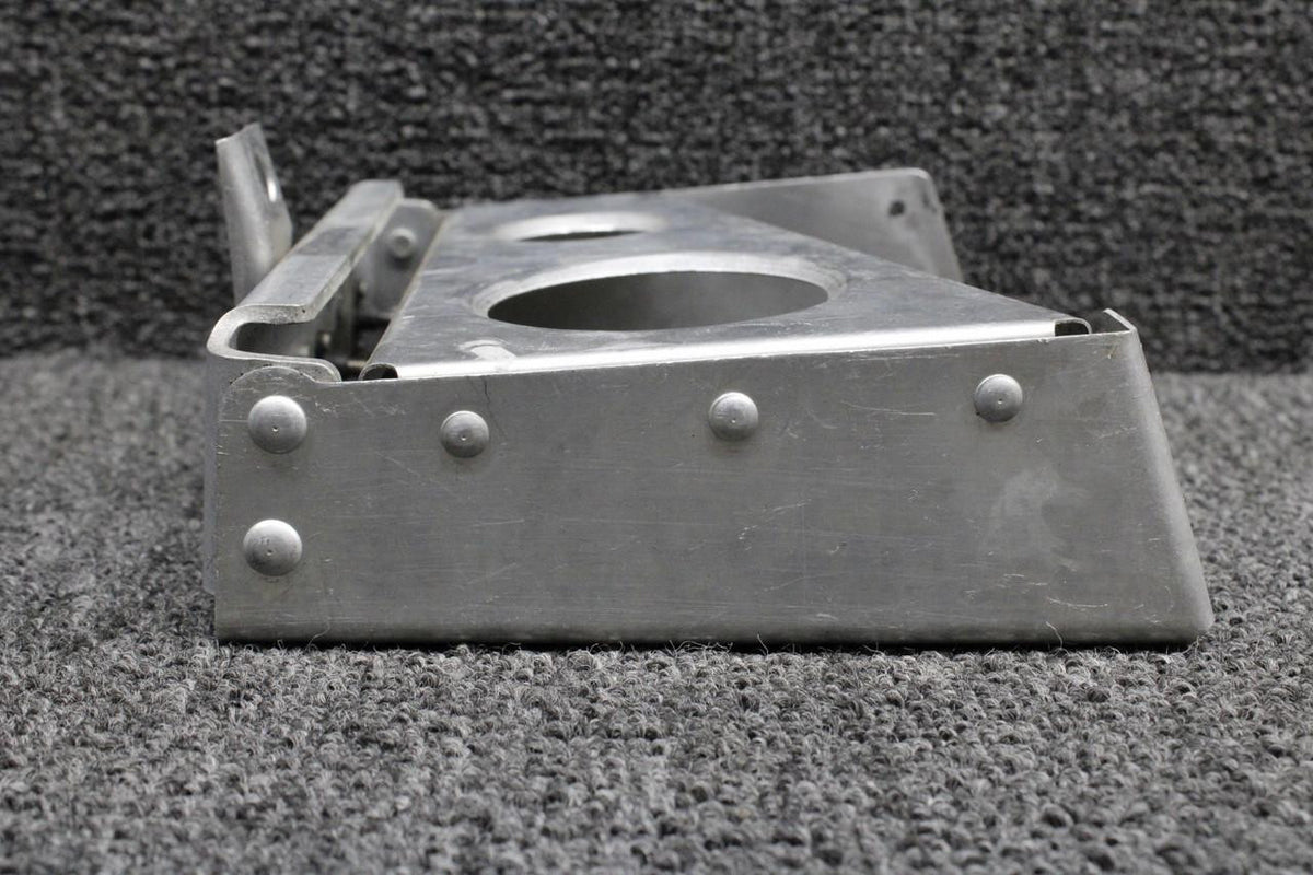 Piper Aircraft Parts 67206-002, 67224-003 Piper PA28RT-201T Engine Control Support Assembly