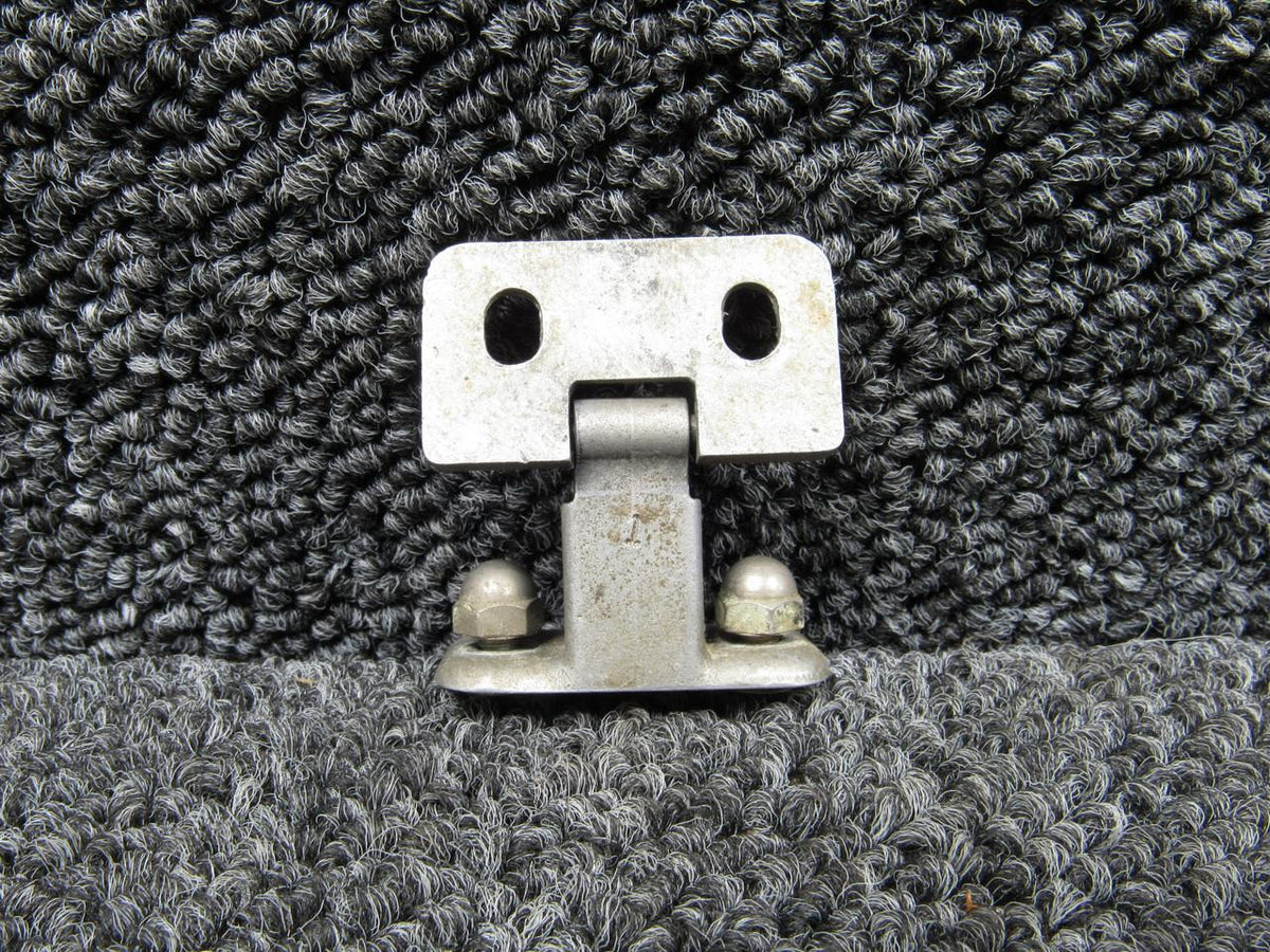 Cessna Aircraft Parts 5111603-201 Cessna C-425 Foul Weather Window Upper Hinge Assembly