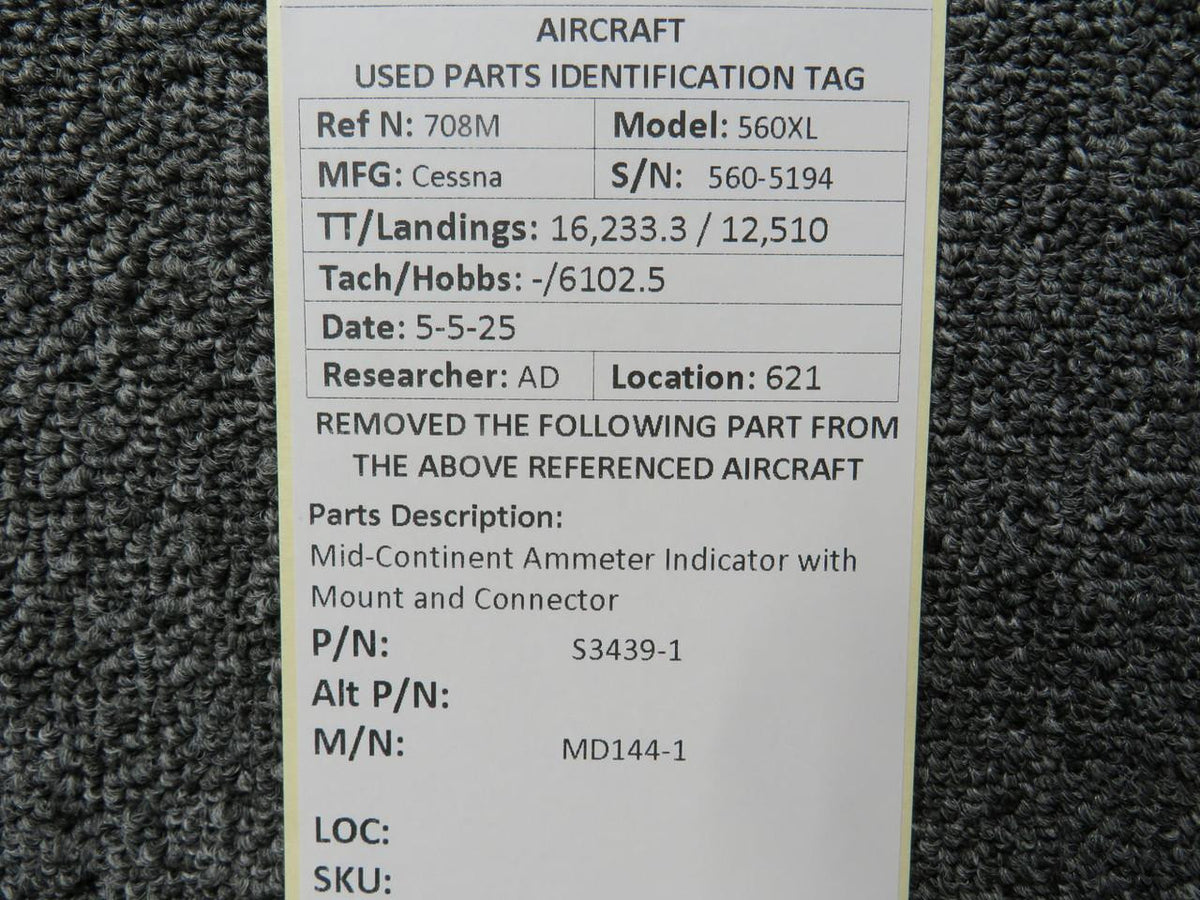 Mid-Continent S3439-1 Mid-Continent MD144-1 Ammeter Indicator has Mount and Connector