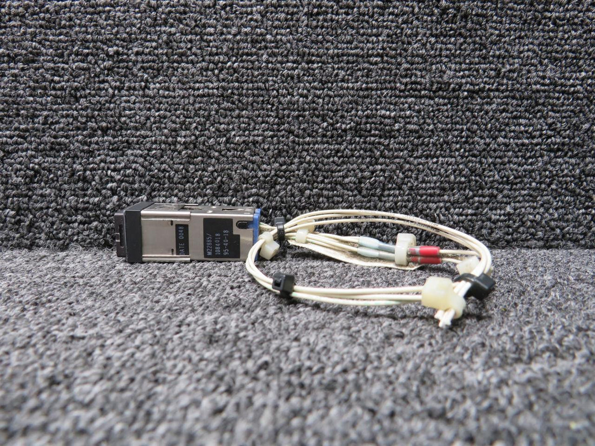 Aerospace M22885/1084018 (Alt: 95-40-18) Aerospace Co-Pilot AP/YD Off Annunciator Switch