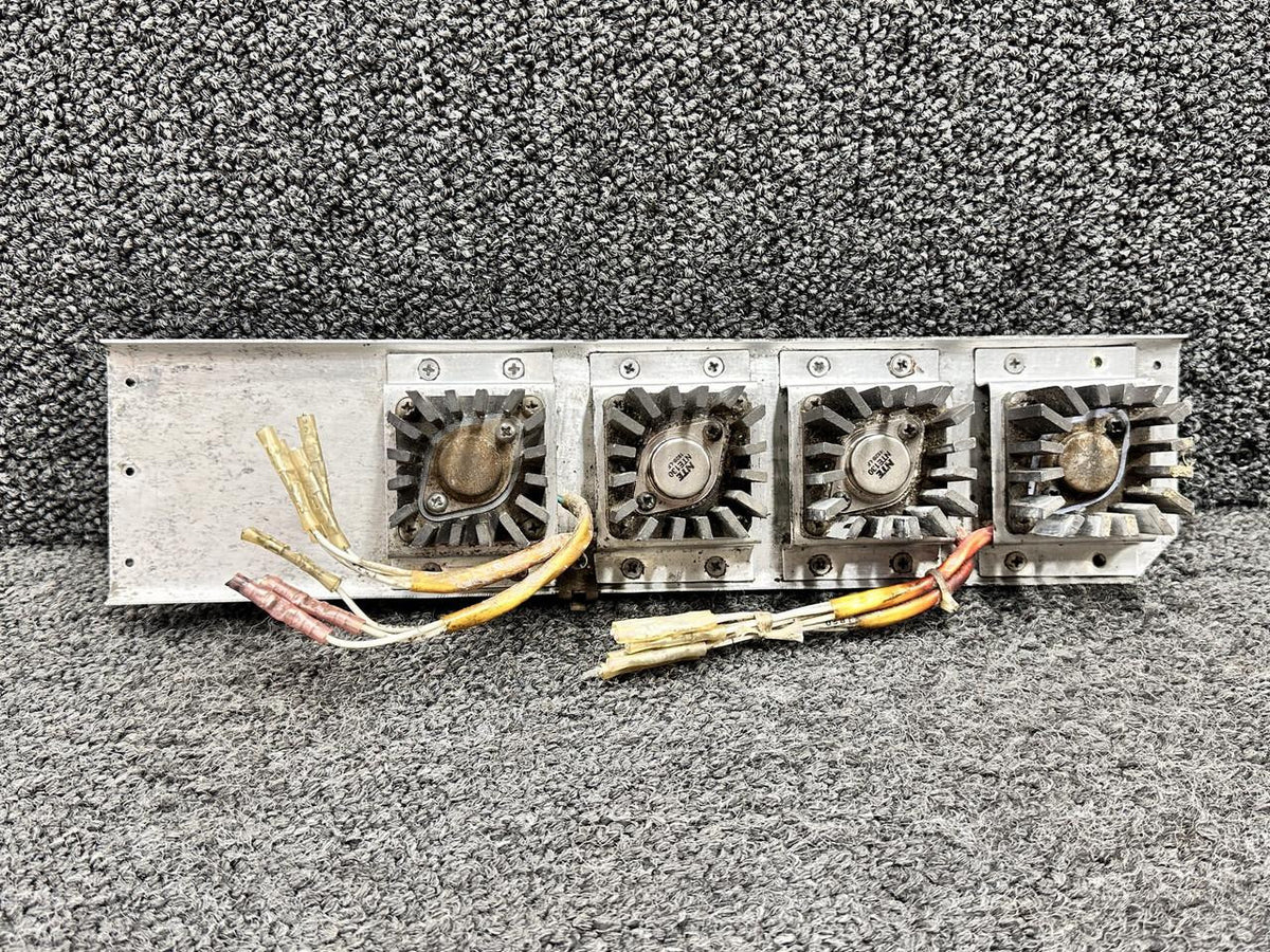 Beechcraft Parts 002-364042-13, 2N3055 Beechcraft 58 Light Dimmer w Transistors and Coolers