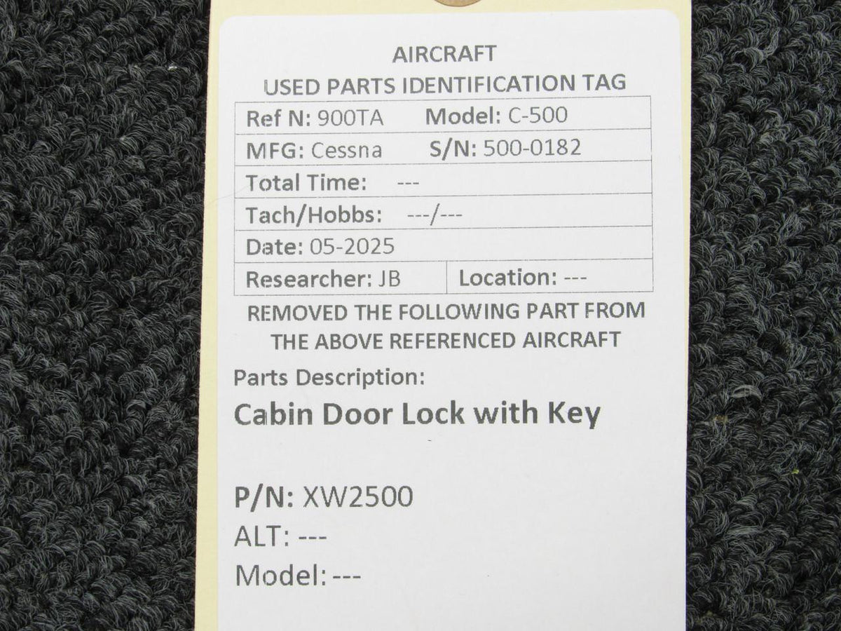 Cessna Aircraft Parts XW2500 Cessna C-500 Cabin Door Lock with Key