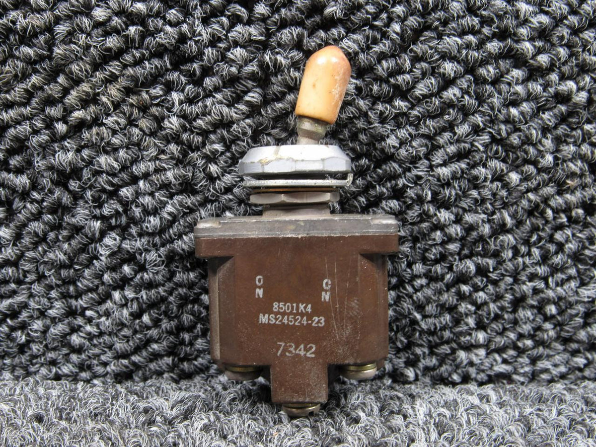 Cutler-Hammer 8501K4 (Alt: MS24524-23) Cutler-Hammer Maintained Toggle Switch