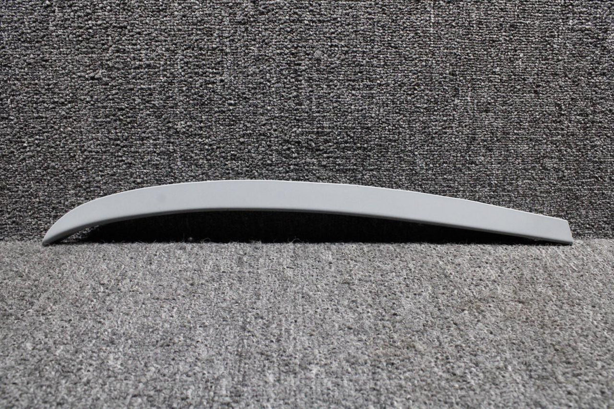 Piper Aircraft Parts 36806-021 Piper PA28RT-201T Wing Tip Recognition Light Shield RH