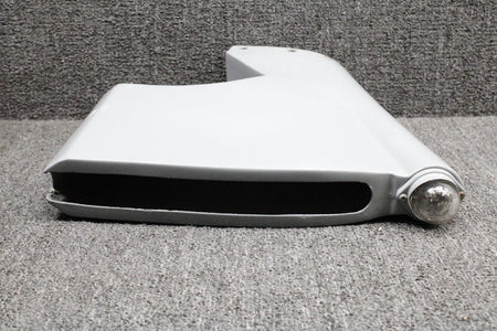 Piper Aircraft Parts 38402-005, A2064-1073 Piper PA28RT-201T Aft Vertical Fin Tip with Light