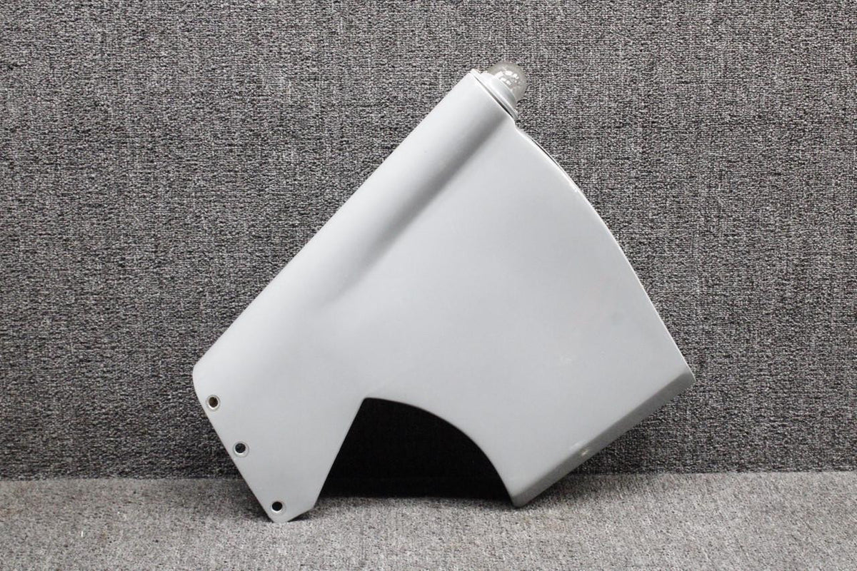 Piper Aircraft Parts 38402-005, A2064-1073 Piper PA28RT-201T Aft Vertical Fin Tip with Light