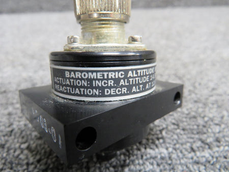Pacific Precision P24032 Pacific Precision Barometric Altitude Switch (Operating Voltage: 18-30)