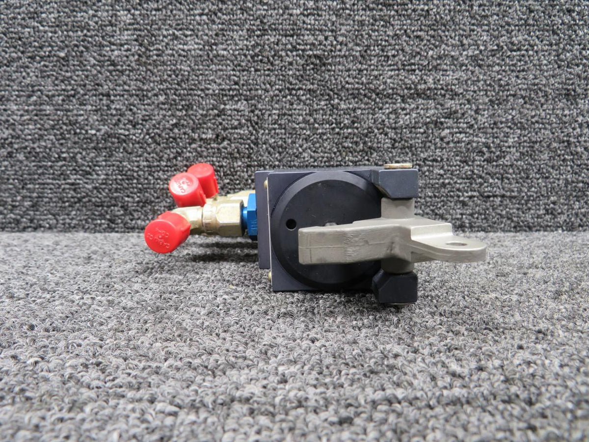 Vickers 65830-4 Vickers Sterer Pneumatic Brake Emergency Valve Assembly, 2300PSIg