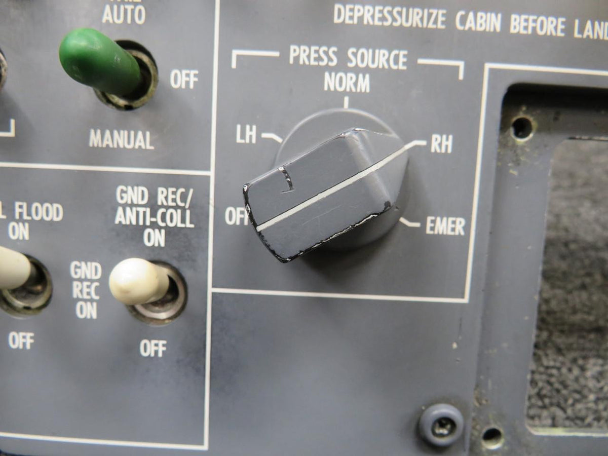 Cessna Citation 6618109-7 Cessna Citation 560XL Tilt Switch Panel Assembly