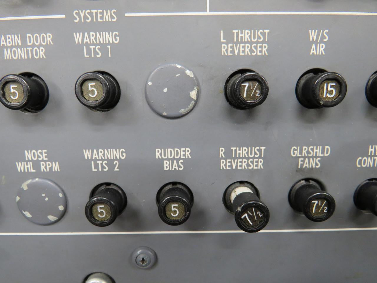 560ページ 6618128-12 Cessna Citation 560XL Circuit Breaker Panel Assembly LH