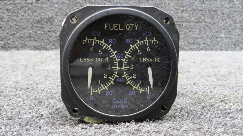 302-902-004 (Alt: 9910232-10) Gull Airborne Dual Fuel Quantity Indicator (V: 28)