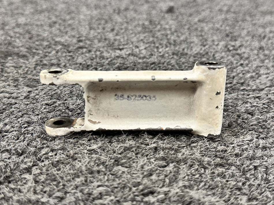 35-825035-2 Beech 58 Nose Gear Steering Idler Cross Link