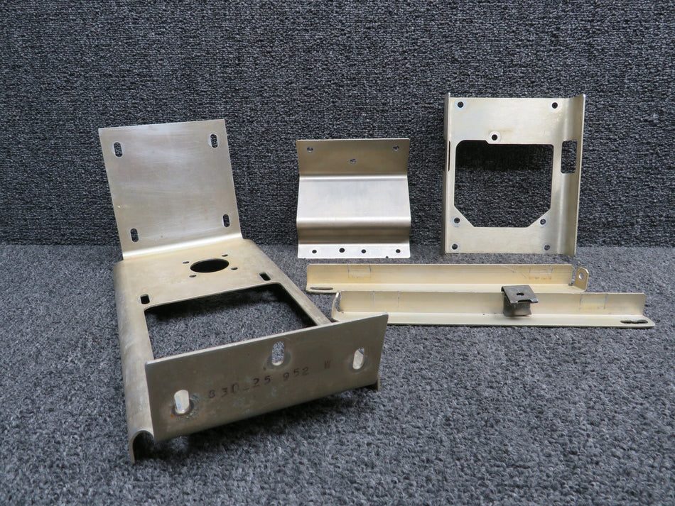 047-5866-01 King Radio Autopilot Mounting Brackets with Hardware