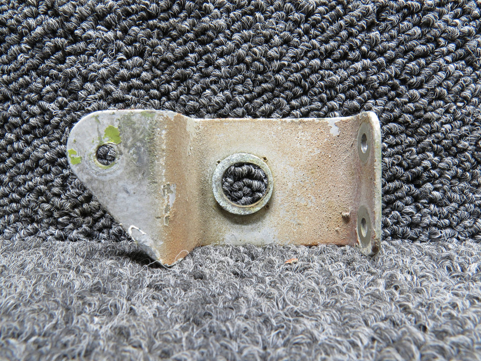 50-810133-5 Beech Landing Gear Door Bracket Assembly RH