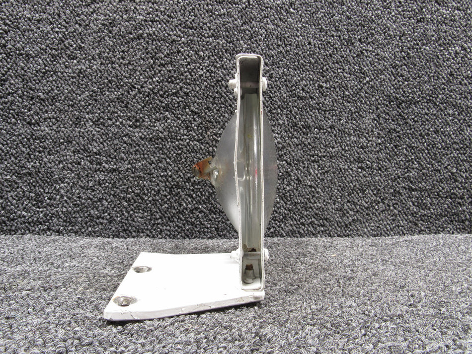 Hawker HS-125-400A Nose Gear Door Light and Bracket Assembly
