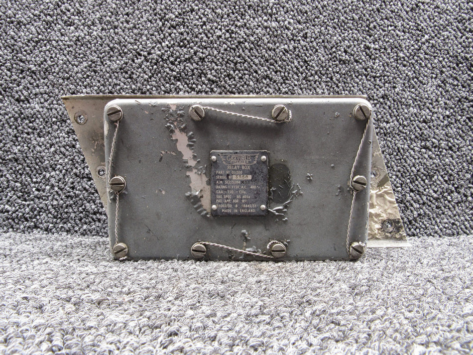 D1200 Graviner Relay Box with Bracket Volts: 115 (Paint Peeling)
