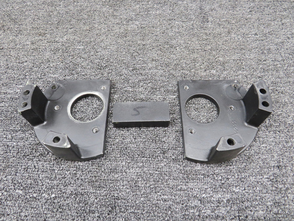5565607-5 (Alt: 6360310-13) Cessna 560XL Rudder Pedal Bridge Assy (Worn Holes)