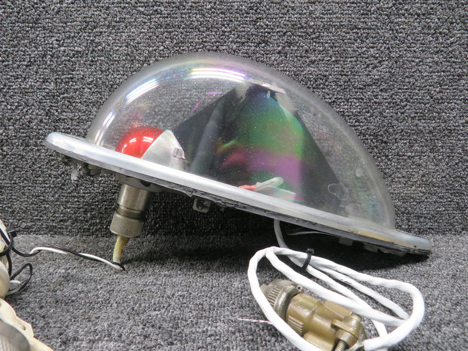 01-0790206-03 Whelen 90206 Light Assembly LH, 28V 1 Amp (Cloudy Lens)