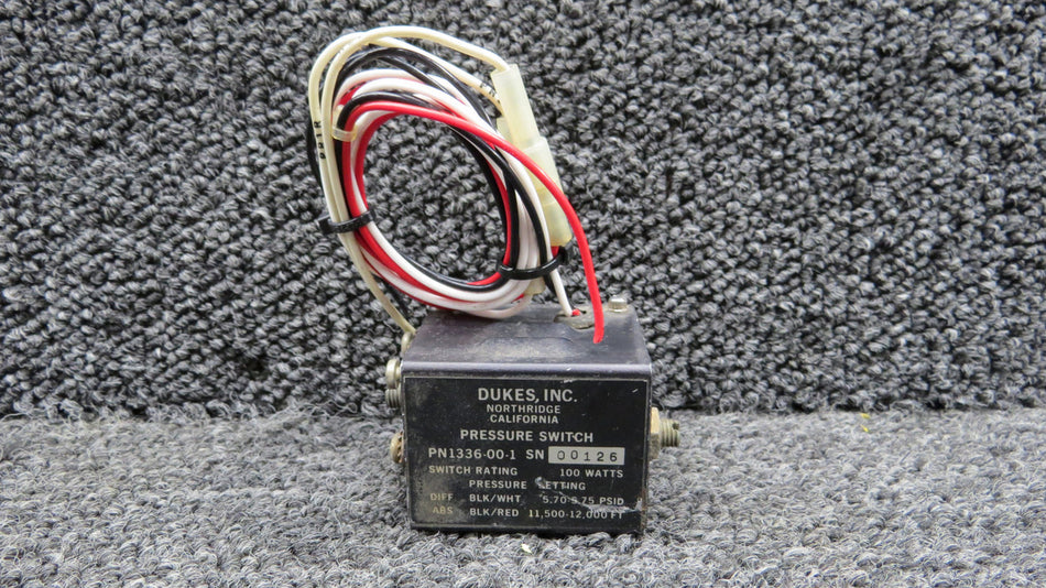 1336-00-1 (Alt: 588-099) Dukes Pressure Switch (Damaged Wires)