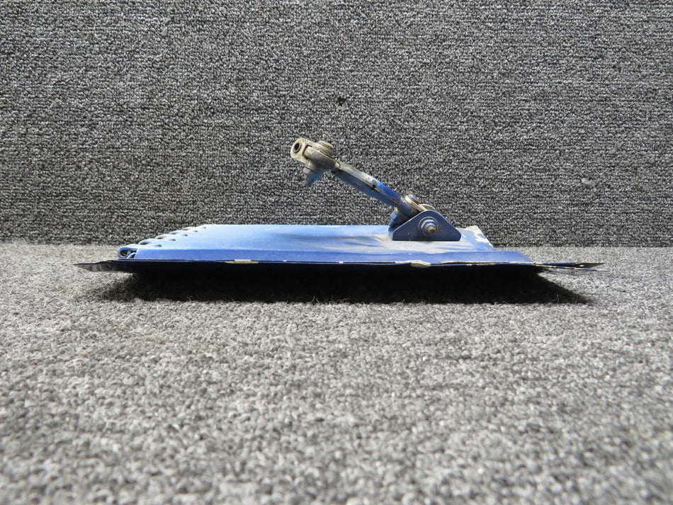 0851172-200 Cessna T310Q Cowl Flap Assembly RH with Link (Bent)