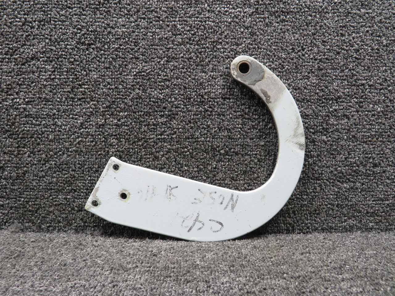 naoページ① 5013080-3 Cessna 421 Nose Gear Door Hinge Assembly – BAS Part Sales