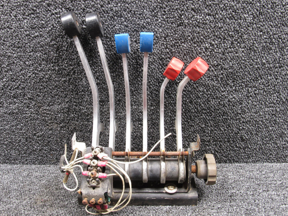 Twin Engine Piston Throttle Quadrant Assembly (Display Only)