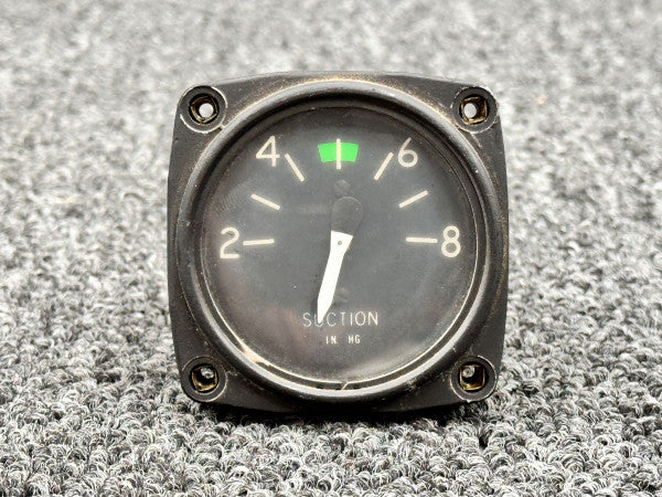 C668540-0101 UMA 3-102-1 Suction Gauge with Fittings (Foggy Face)