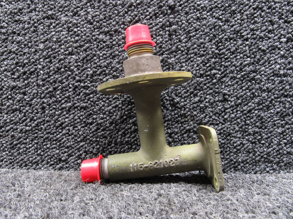 115-921027 Beech Fuel Tee Crossfeed