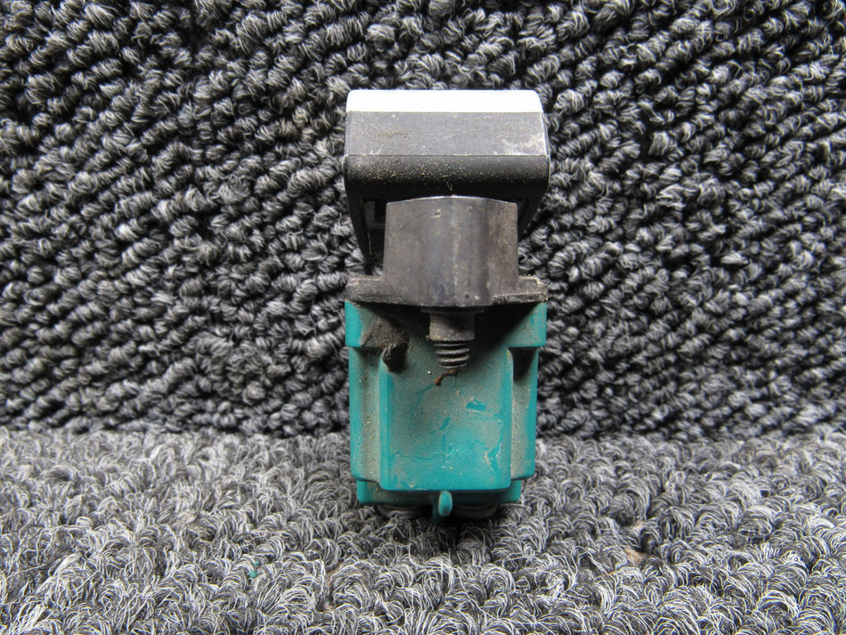 2TP1-2 SPL-Circuitry De-Fog Maintained Rocker Switch